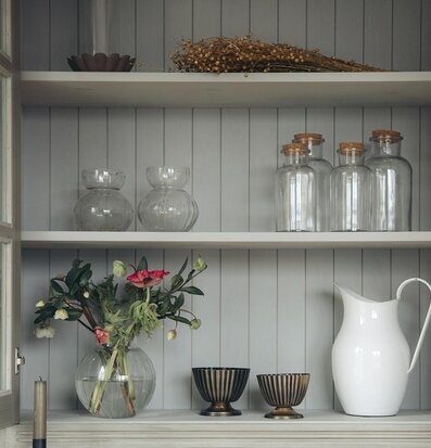 Glasburk Korklock Mellan från Strömshaga på rustik hylla