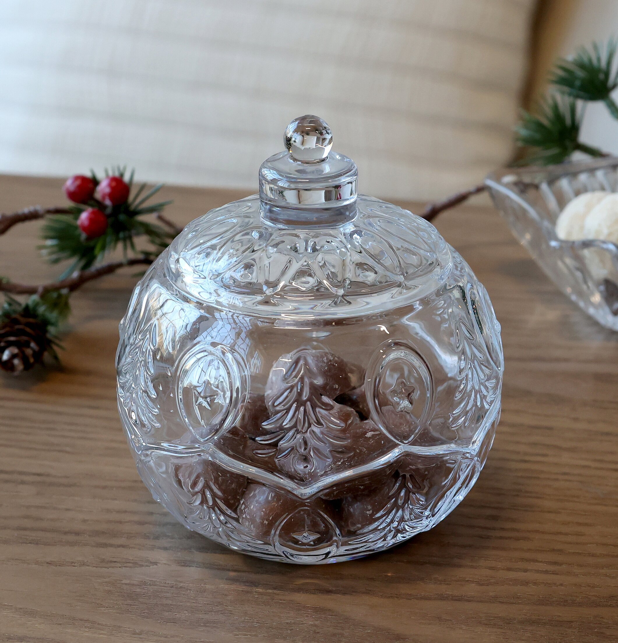 Bild av elegant glasförvaring med dekorativt mönster